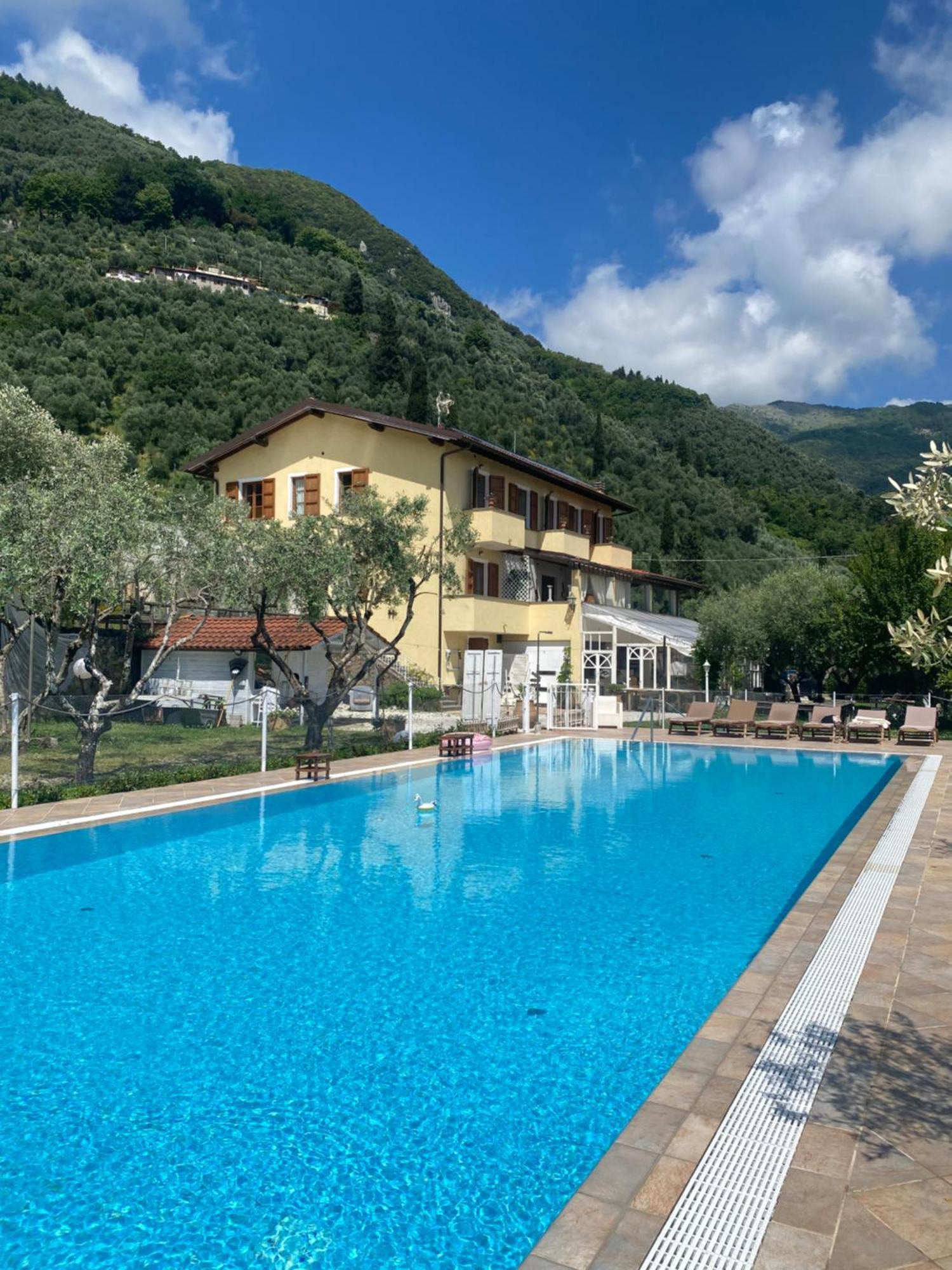 Sotto Il Cielo Di Toscana Appartamenti In Tenuta Only Adults No Pet Камайоре Екстериор снимка
