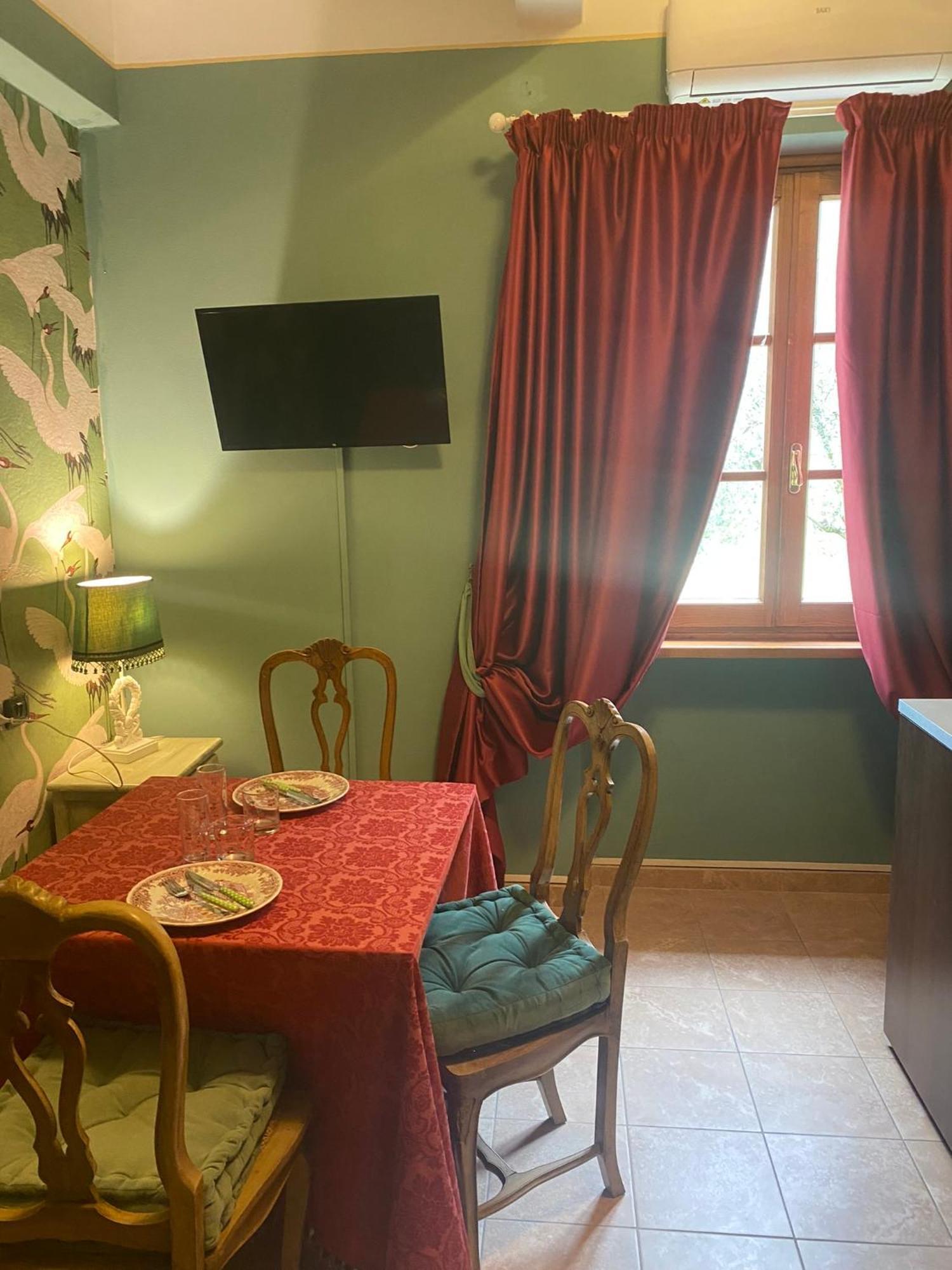 Sotto Il Cielo Di Toscana Appartamenti In Tenuta Only Adults No Pet Камайоре Екстериор снимка